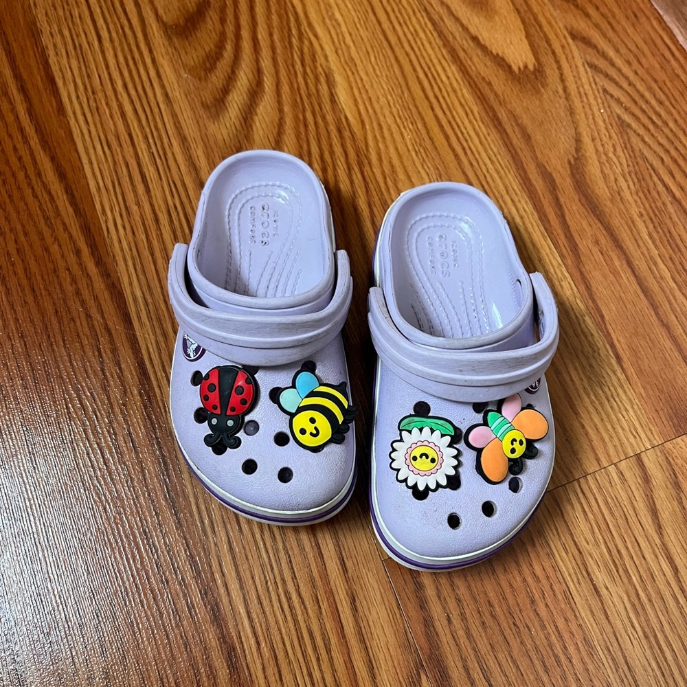 Kids Purple Crocs with Fun Insect Charms